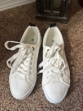 Classic White Canvas Lace-Up Sneakers - Women